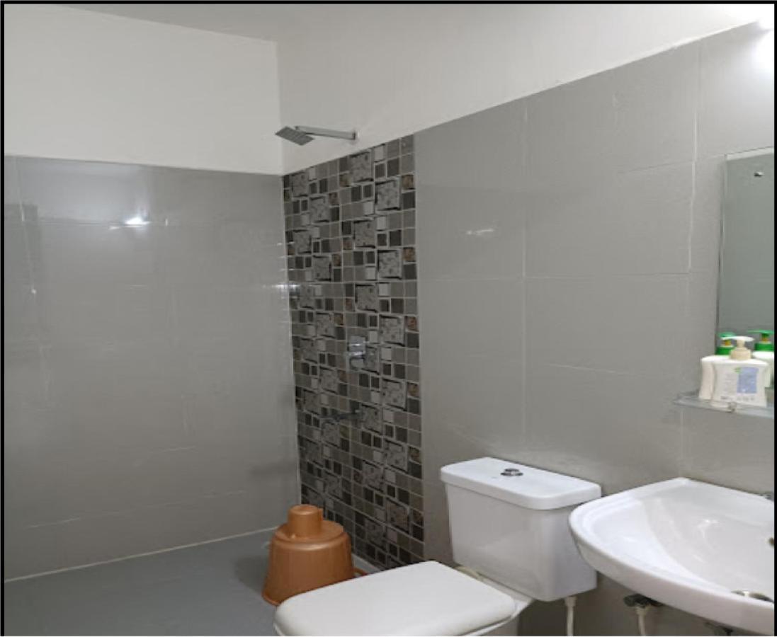 Supreme Guest House By Wb Inn Agra  Zewnętrze zdjęcie